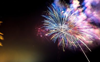 Mairies, entreprises, particuliers : les conseils pour bien choisir son feu d'artifice