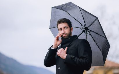 Accessoire homme : le parapluie devient une pièce mode à part entière